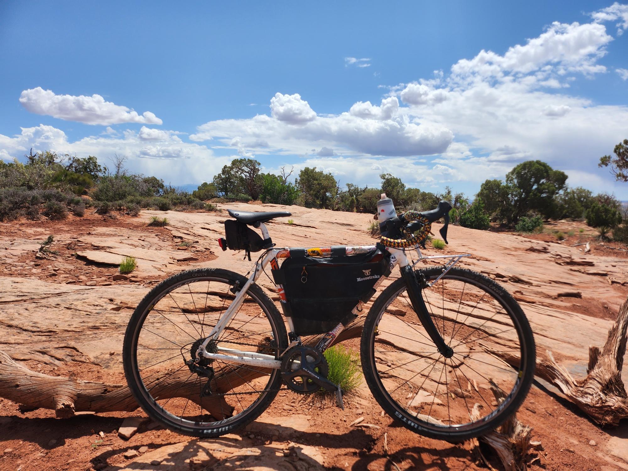 2013 Motobecane Cross White