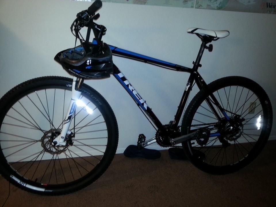 2014 Trek X-Caliber 4 Blue, Black, and White
