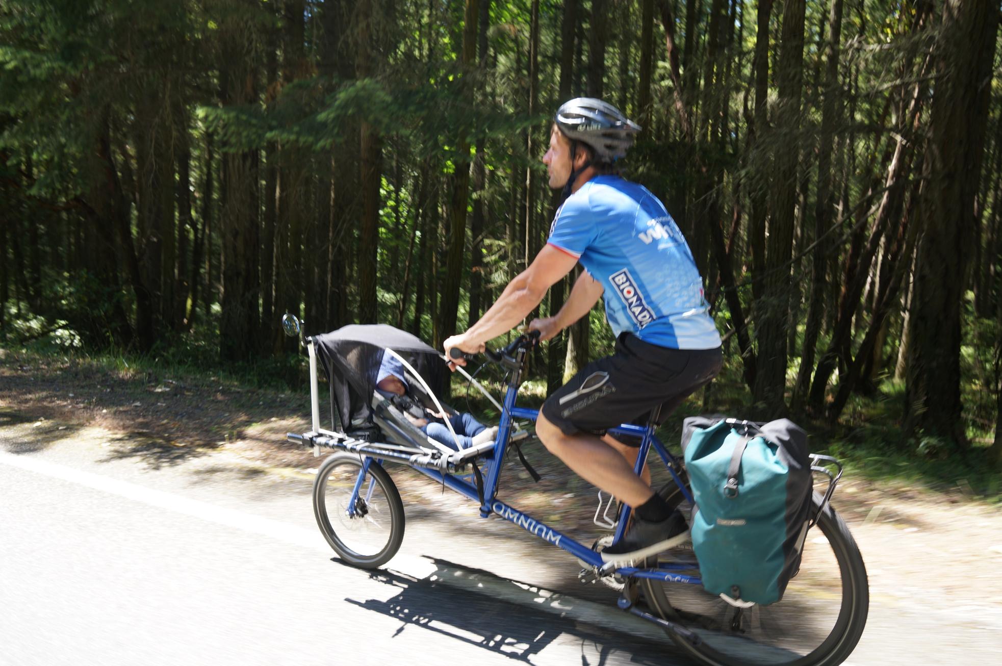 2013 Omnium Cargo Blue