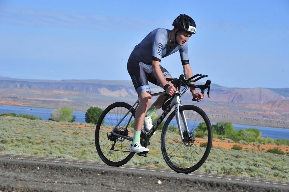 2019 SCOTT 2019 Scott Addict 20 Disc - Silver Silver, gray or bare metal and Black