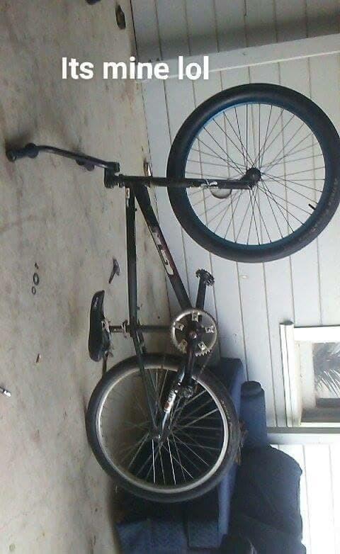 2001 GT Bicycles gt crusier pro series bmx Black and Silver or Gray