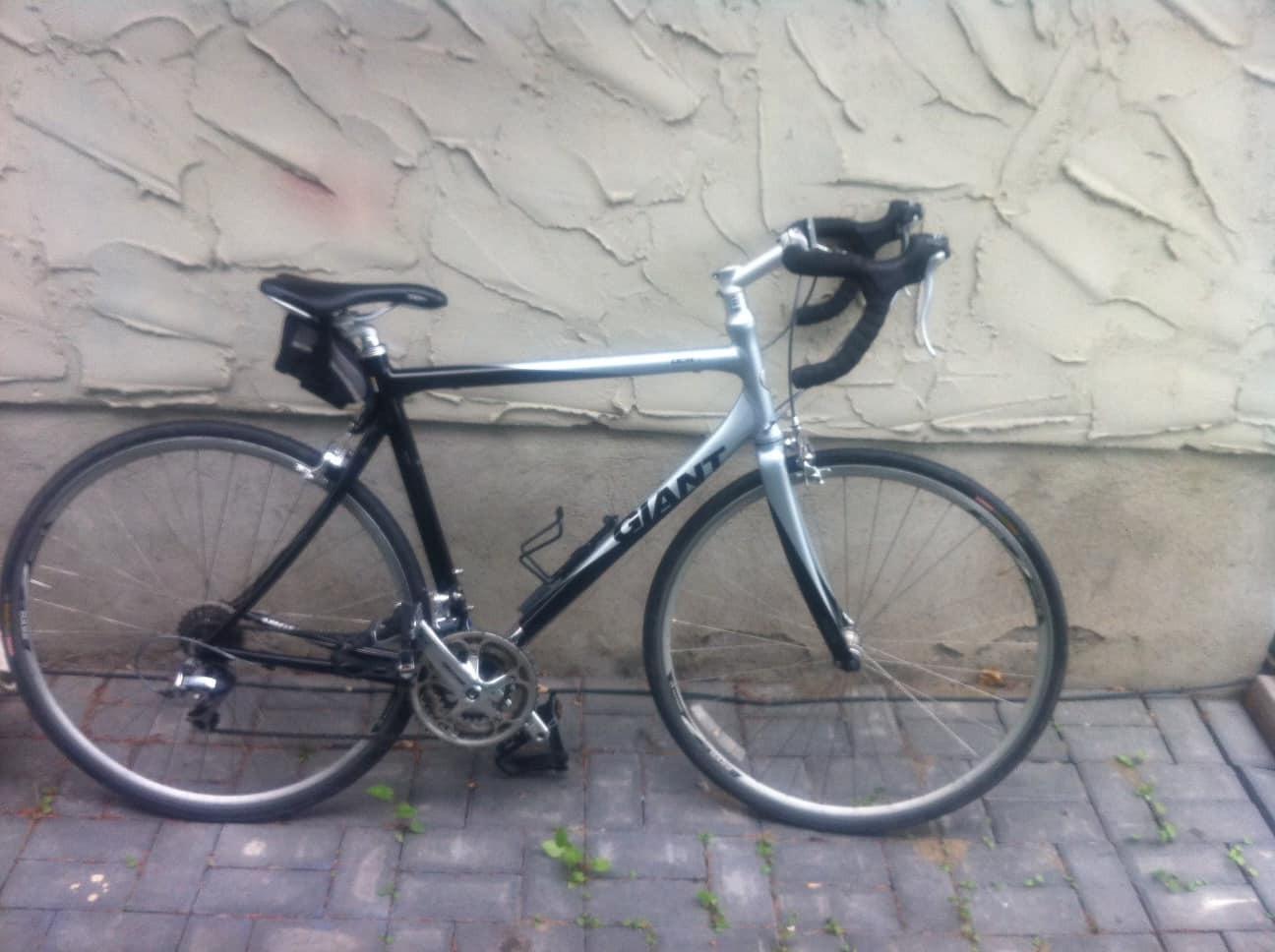 2007 Giant OCR 3 Black and Silver, gray or bare metal