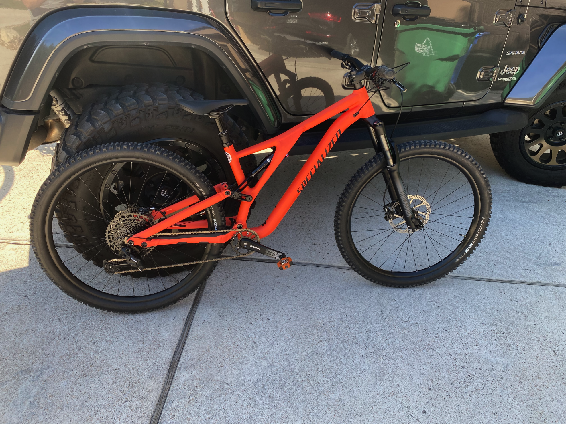 2021 Specialized Stumpjumper Orange