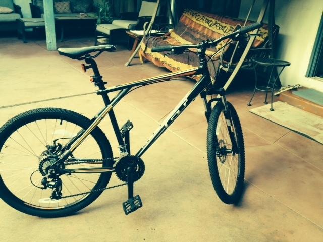 2014 GT Bicycles Aggressor 2.0  Silver or Gray