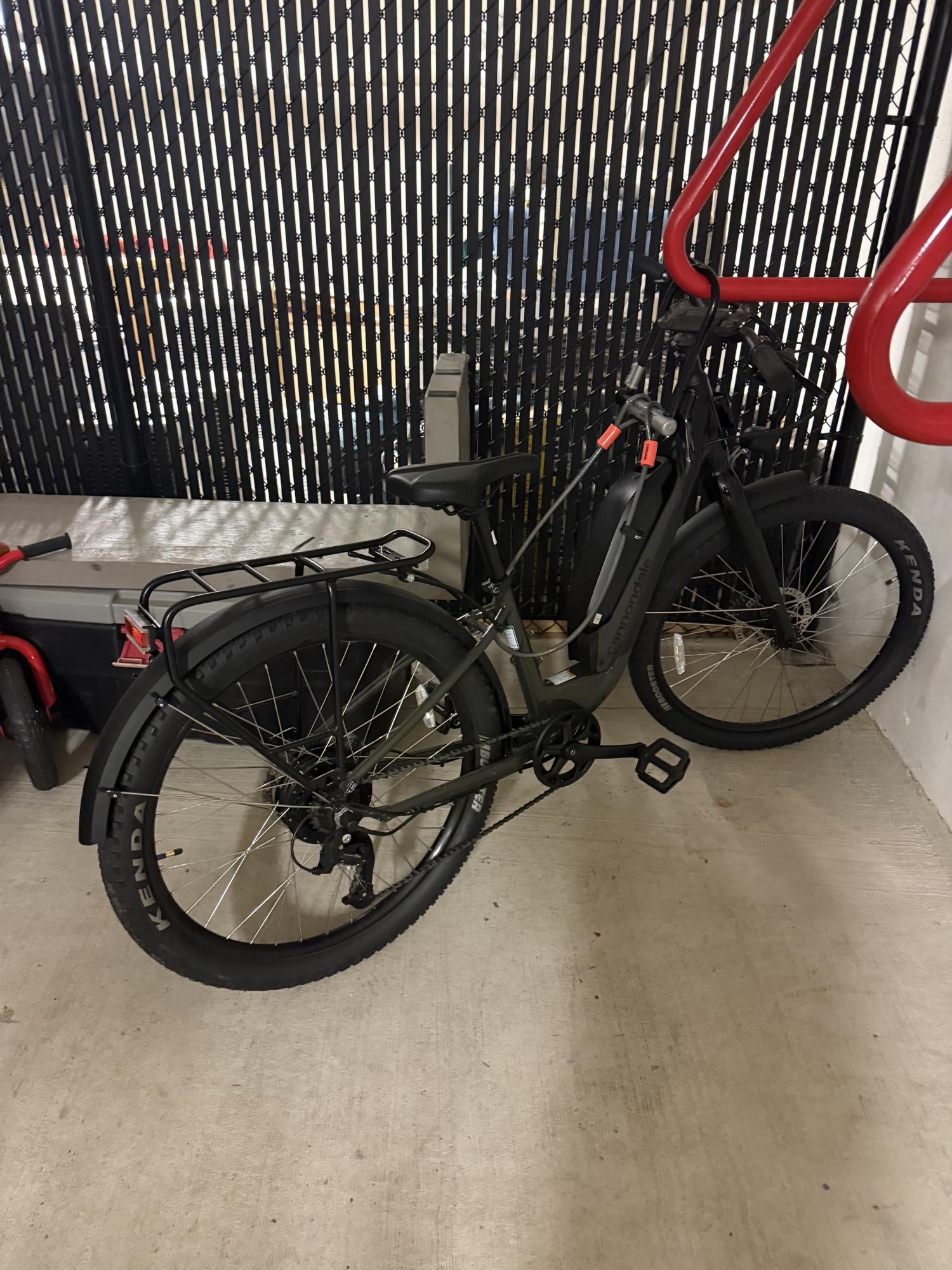 2023 Cannondale Adventure Neo Allroad EQ Low Step-Thr... Black