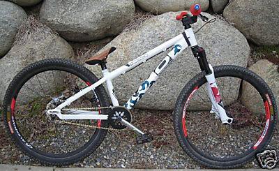 2007 Haro Thread 8  White
