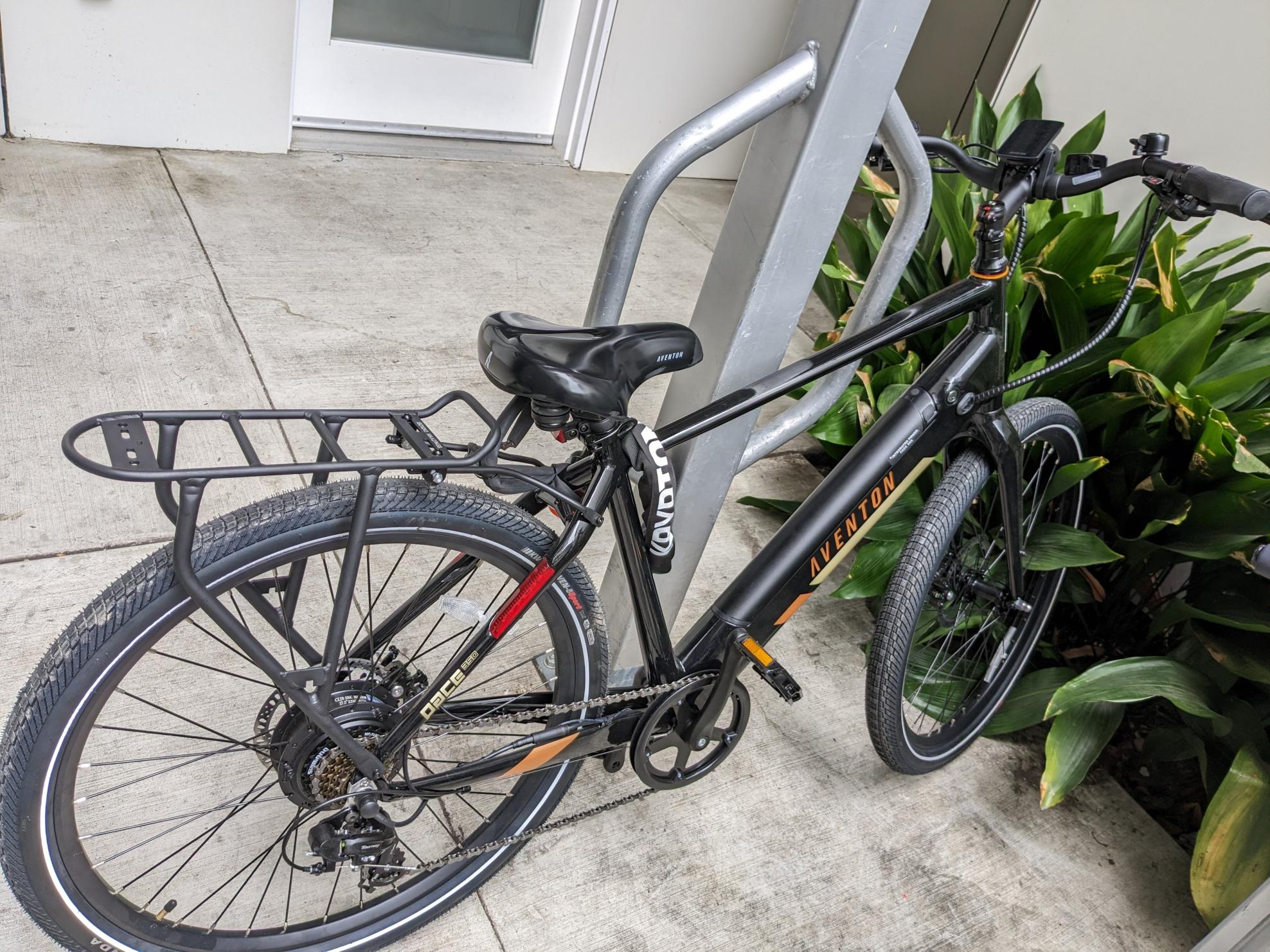 2023 Aventón Pace 350 Black