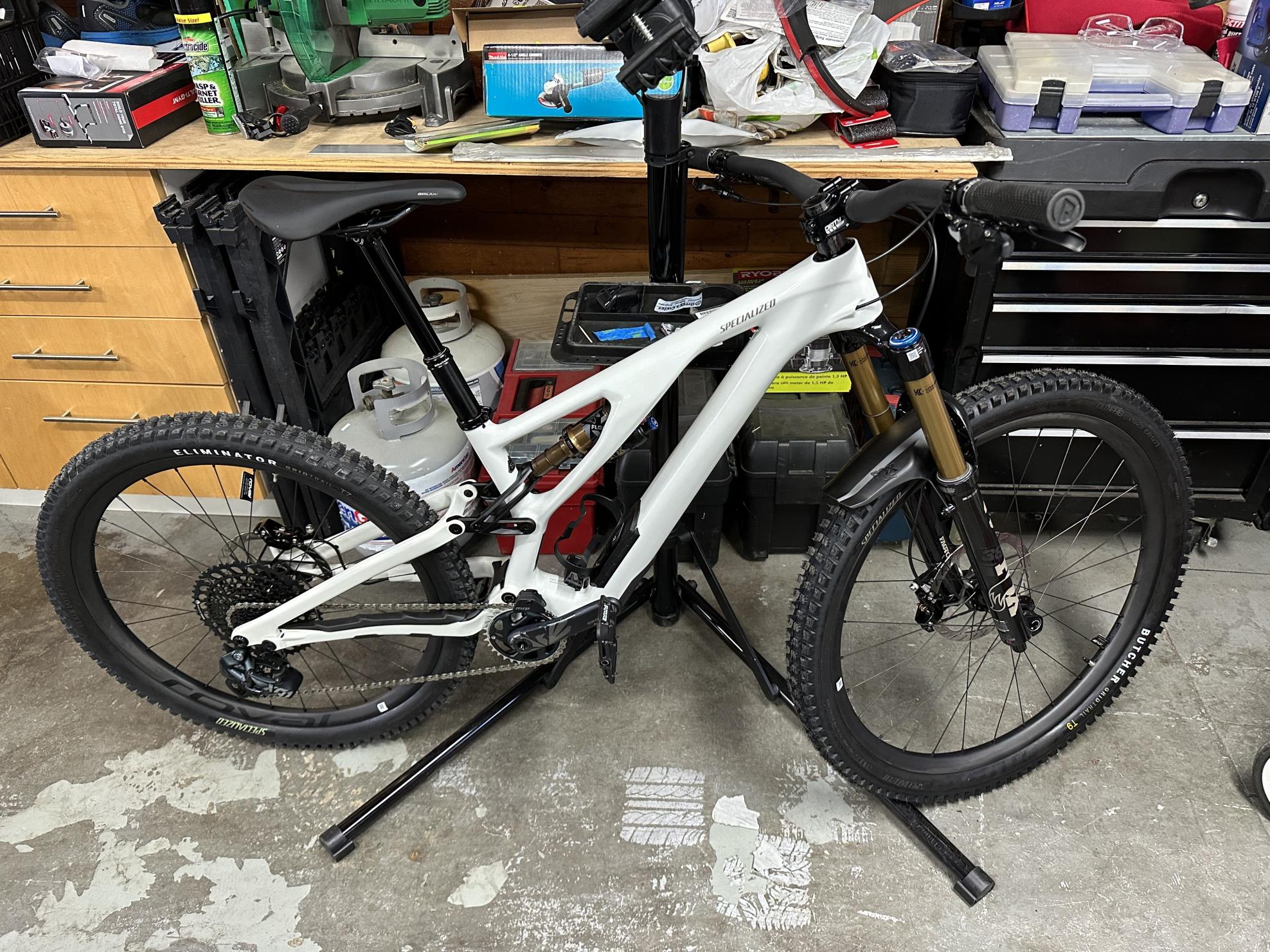 2023 Specialized Stumpjumper Evo White