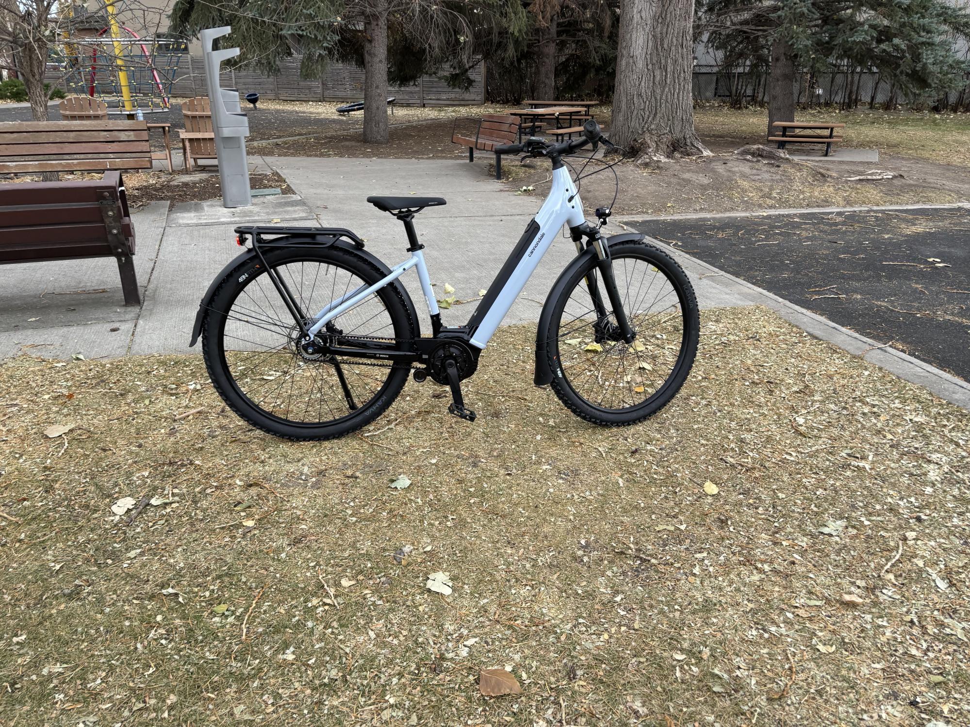 2025 Cannondale Mavaro Neo 3 Blue