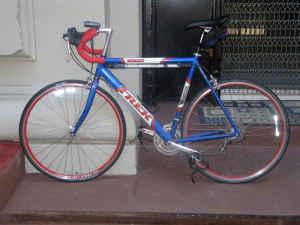 2006 Trek 1000  Black