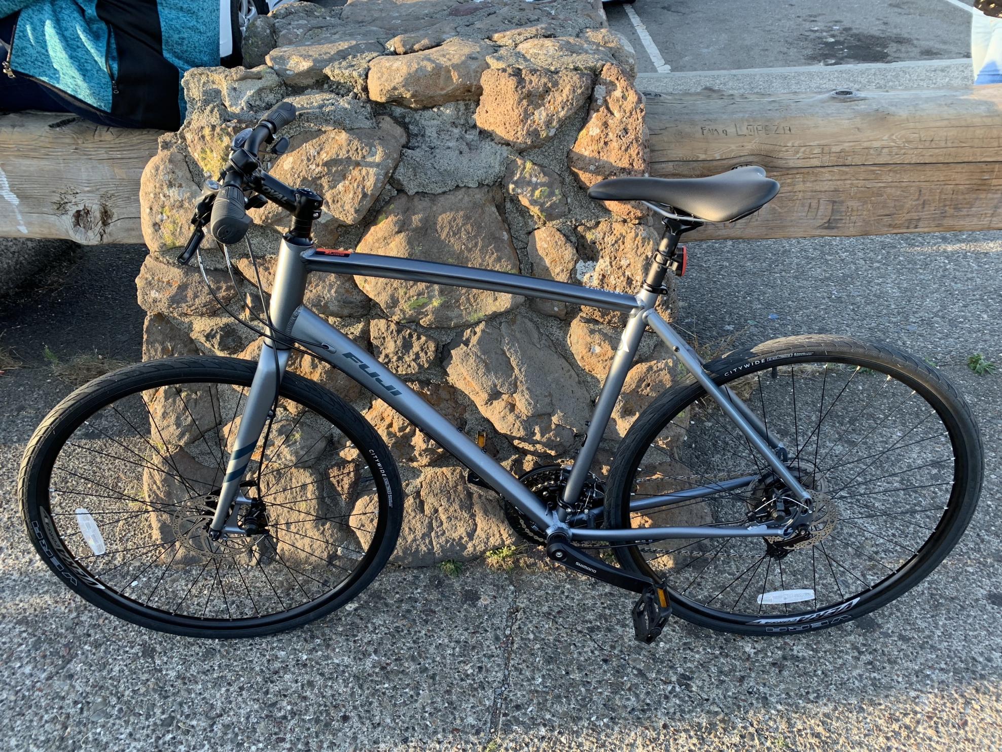 2018 Fuji Absolute 1.7D Silver, gray or bare metal