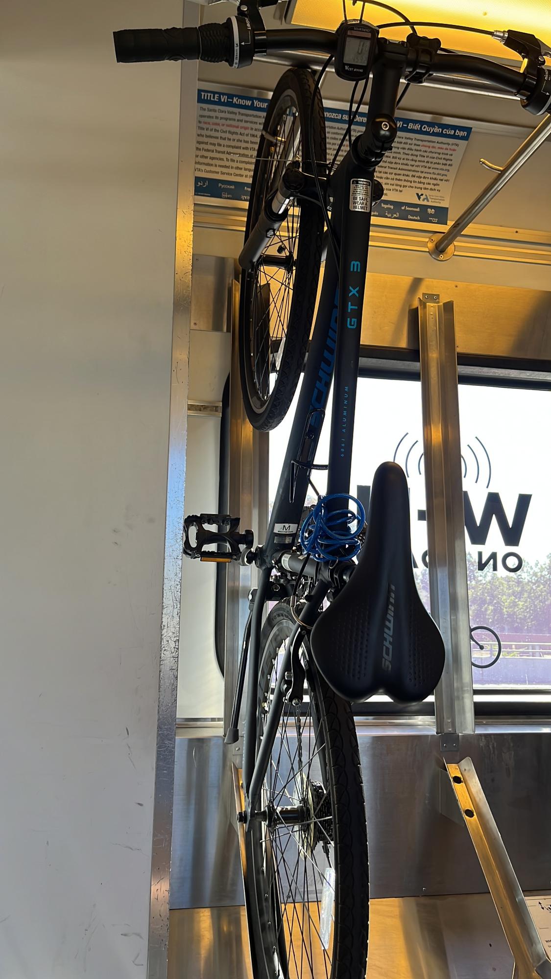 2022 Schwinn Aluminium Black