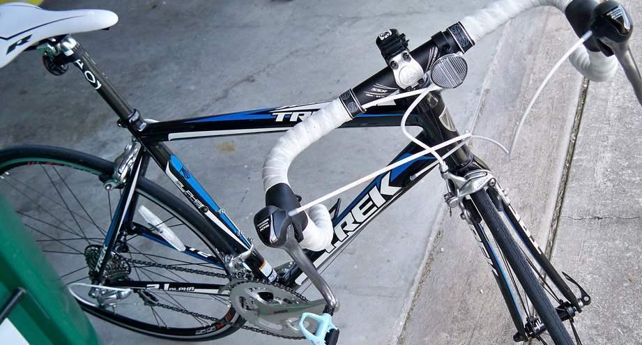 2010 Trek 2.1  Black