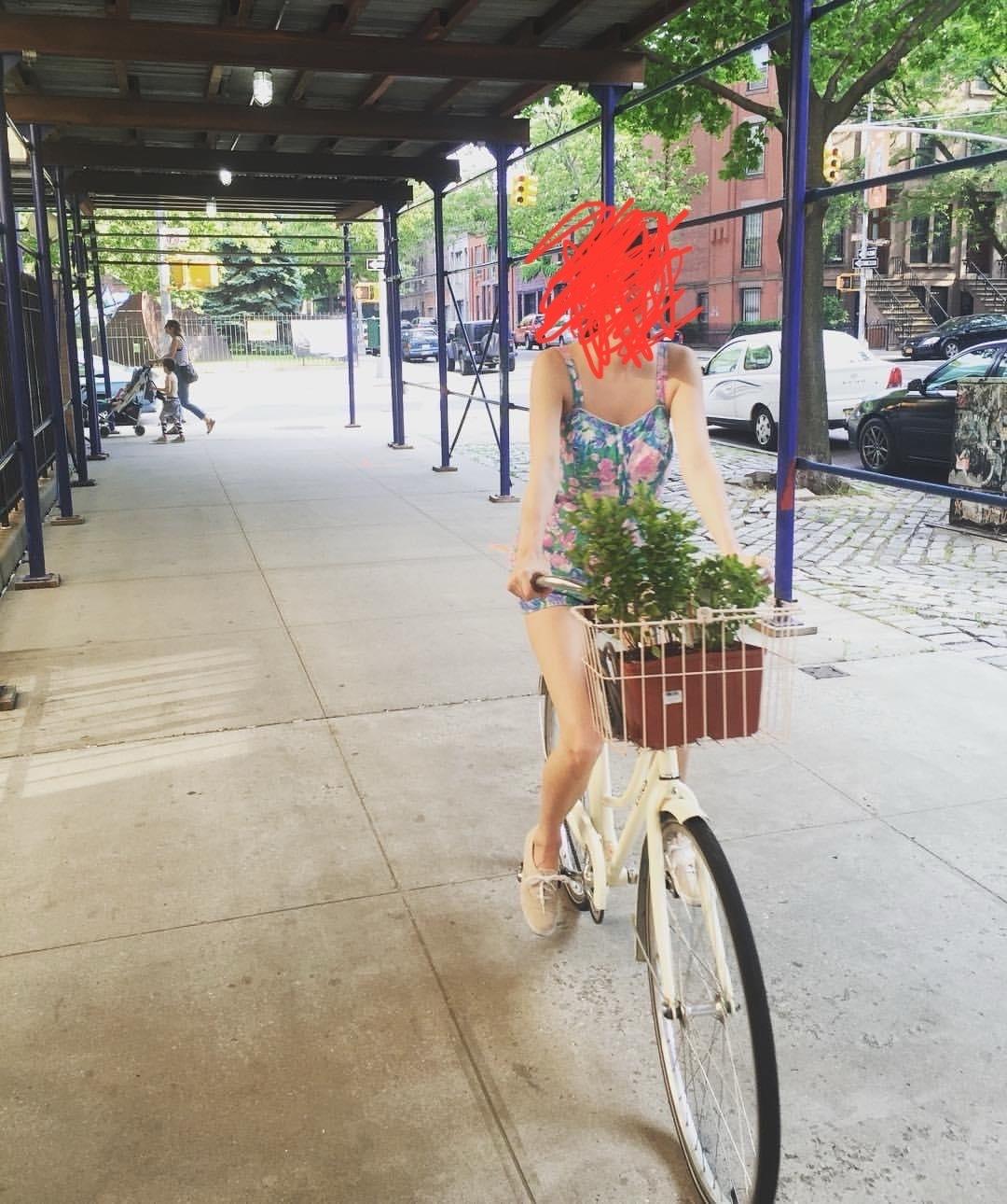 2010 Linus Dutchi 1 White