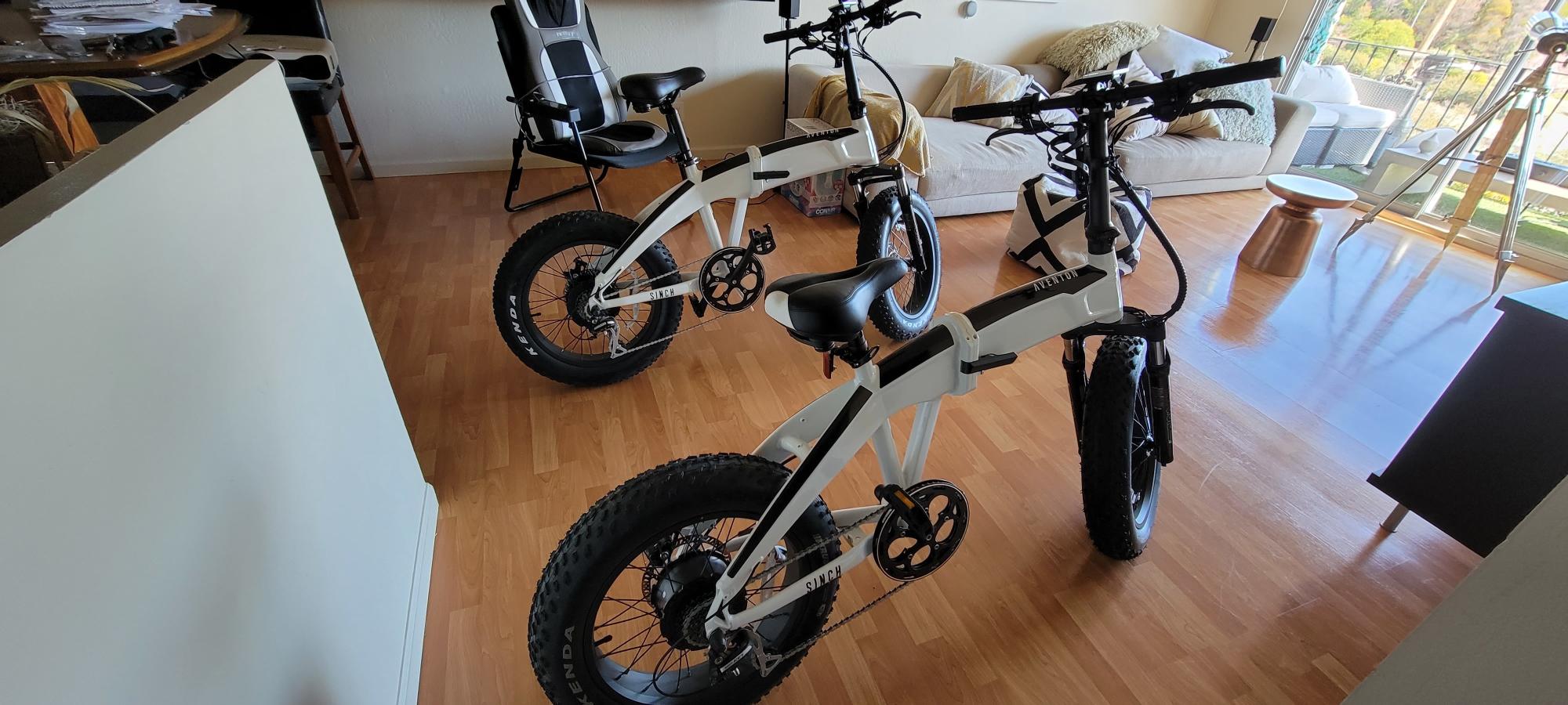 2021 Aventón Sinch White