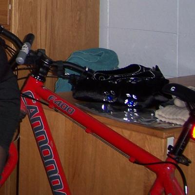 2006 Cannondale F 400  Red