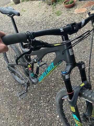 2016 Santa Cruz 5010 Black and Teal