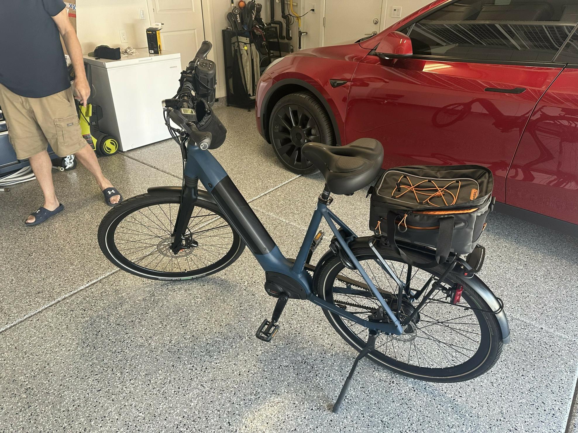 2023 Gazelle Arroyo Blue