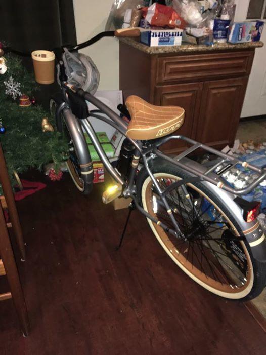 2016 Huffy nassau Silver or Gray