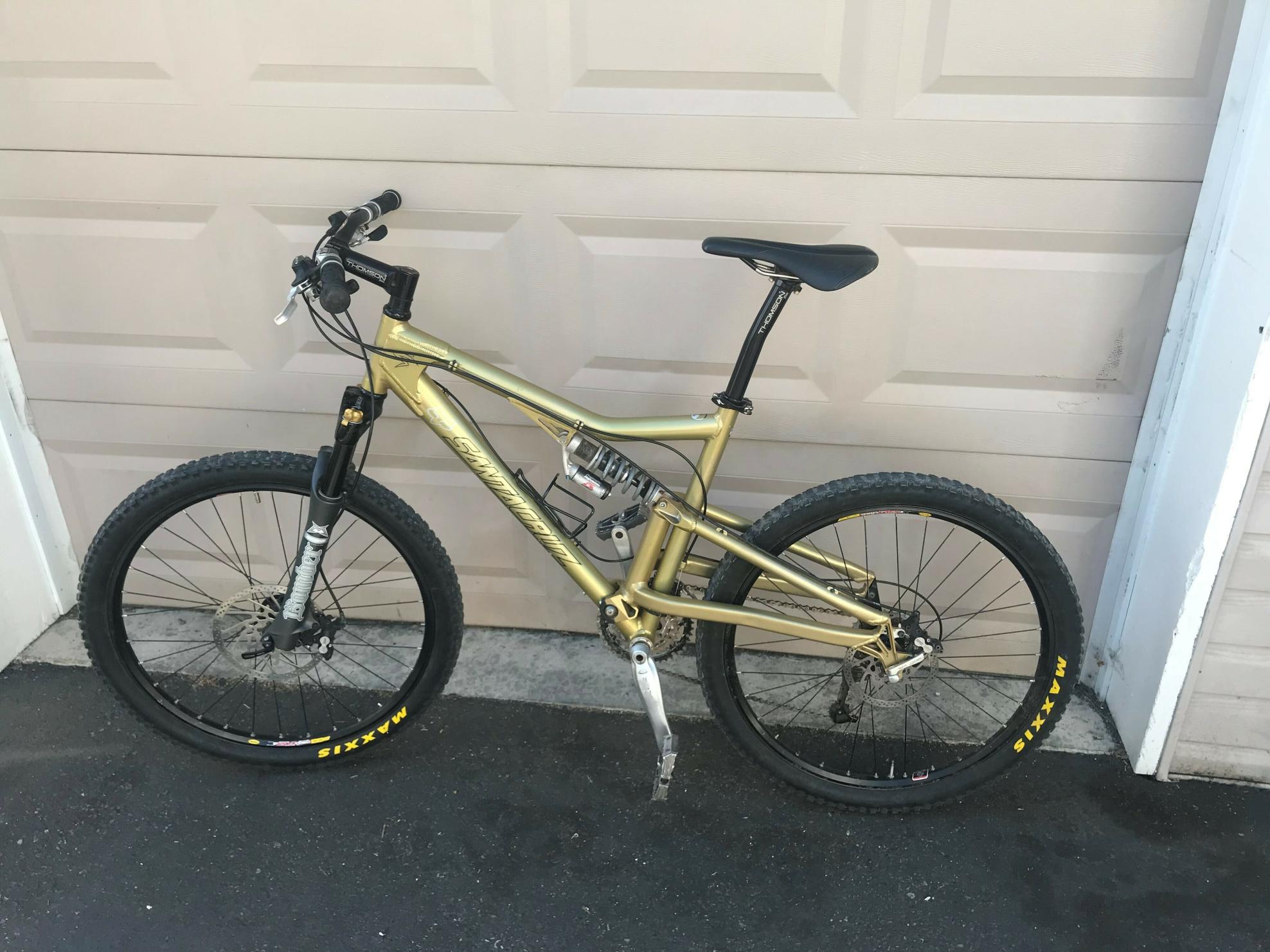 2004 Santa Cruz Heckler Yellow or Gold
