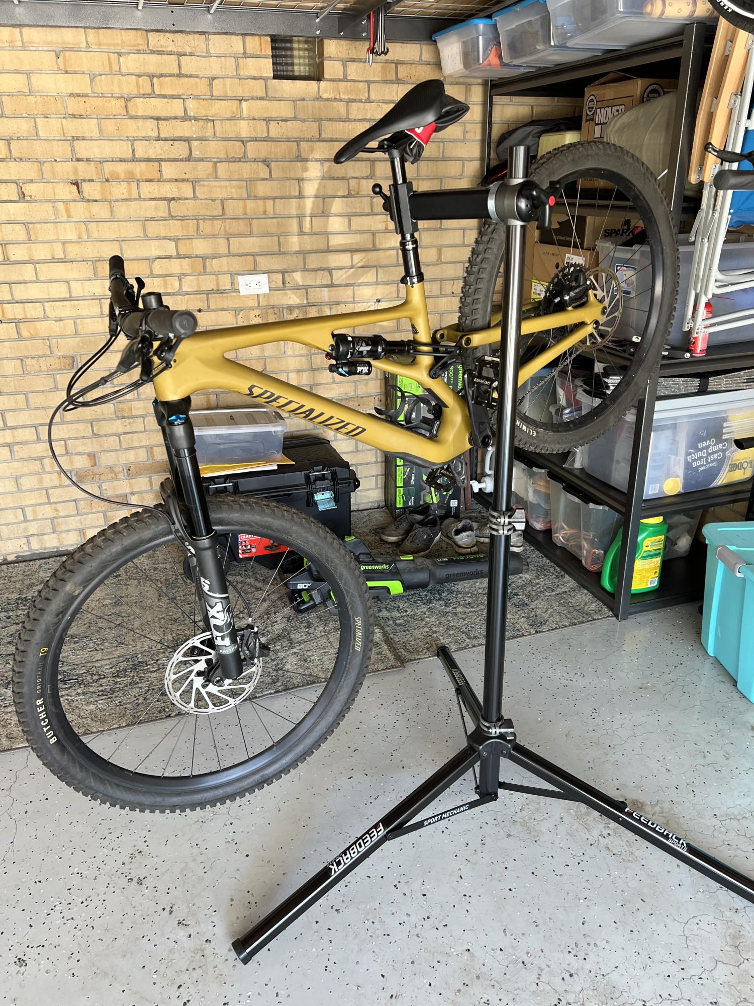 2023 Specialized Stumpjumper Evo Comp Yellow or Gold