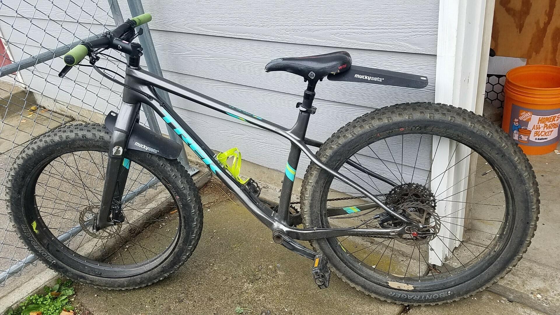 2016 Trek Farley 9.6 Silver, gray or bare metal