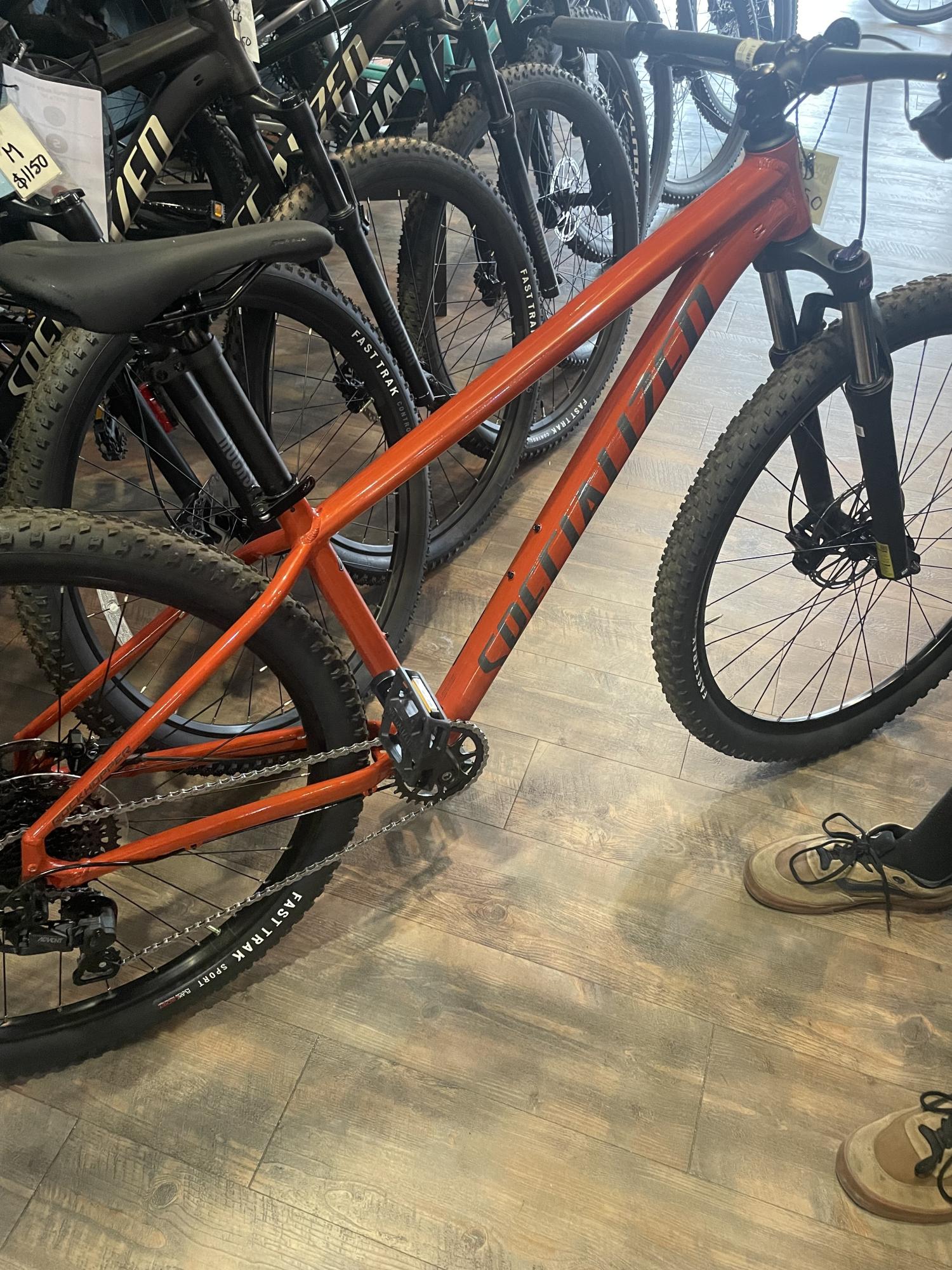 2023 Specialized Rockhopper Comp29 XL Orange