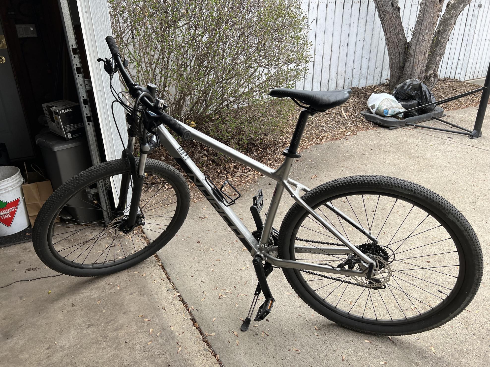 2022 Norco Bikes Storm Silver, gray or bare metal