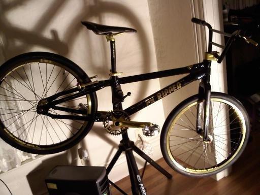 2011 SE Bikes PK ripper floval flyer 24' Black and Yellow or Gold