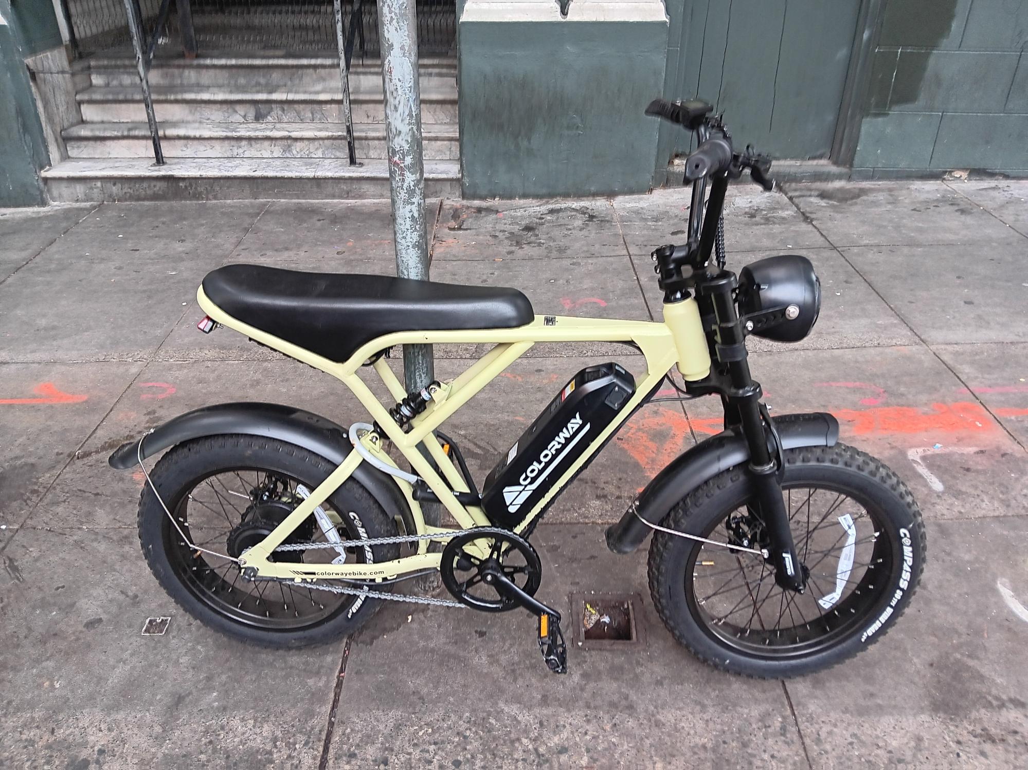 2023 Colorway BK29 Silver, gray or bare metal