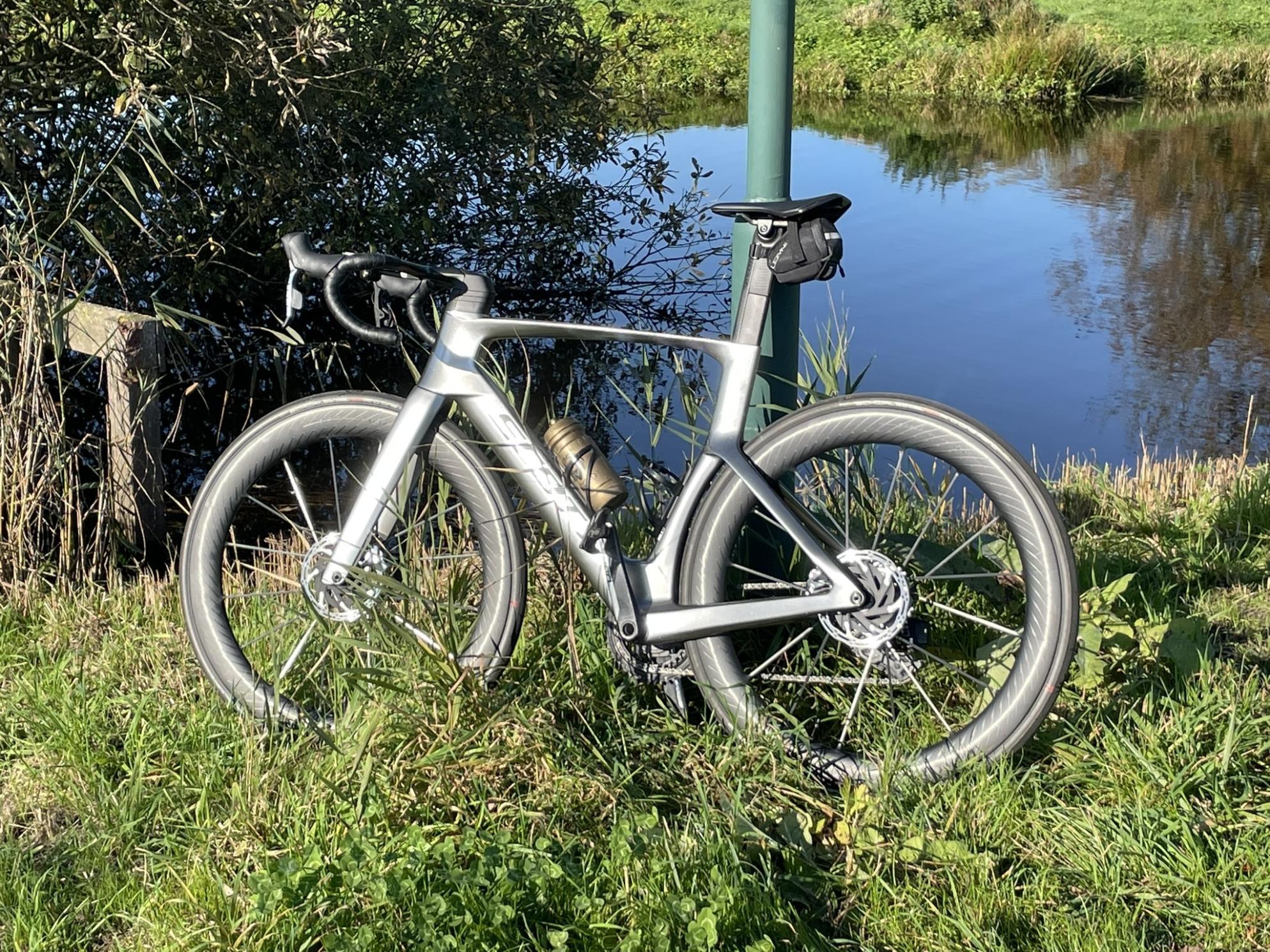 2025 SCOTT Race fiets Silver, gray or bare metal