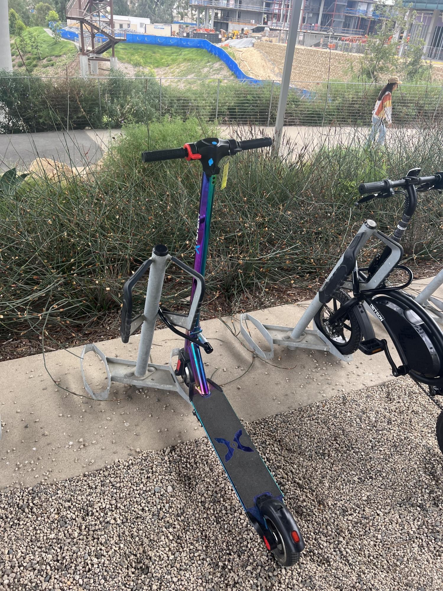 Hover-1 Journey e-scooter Blue, Purple, and Stickers tape or other cover-up