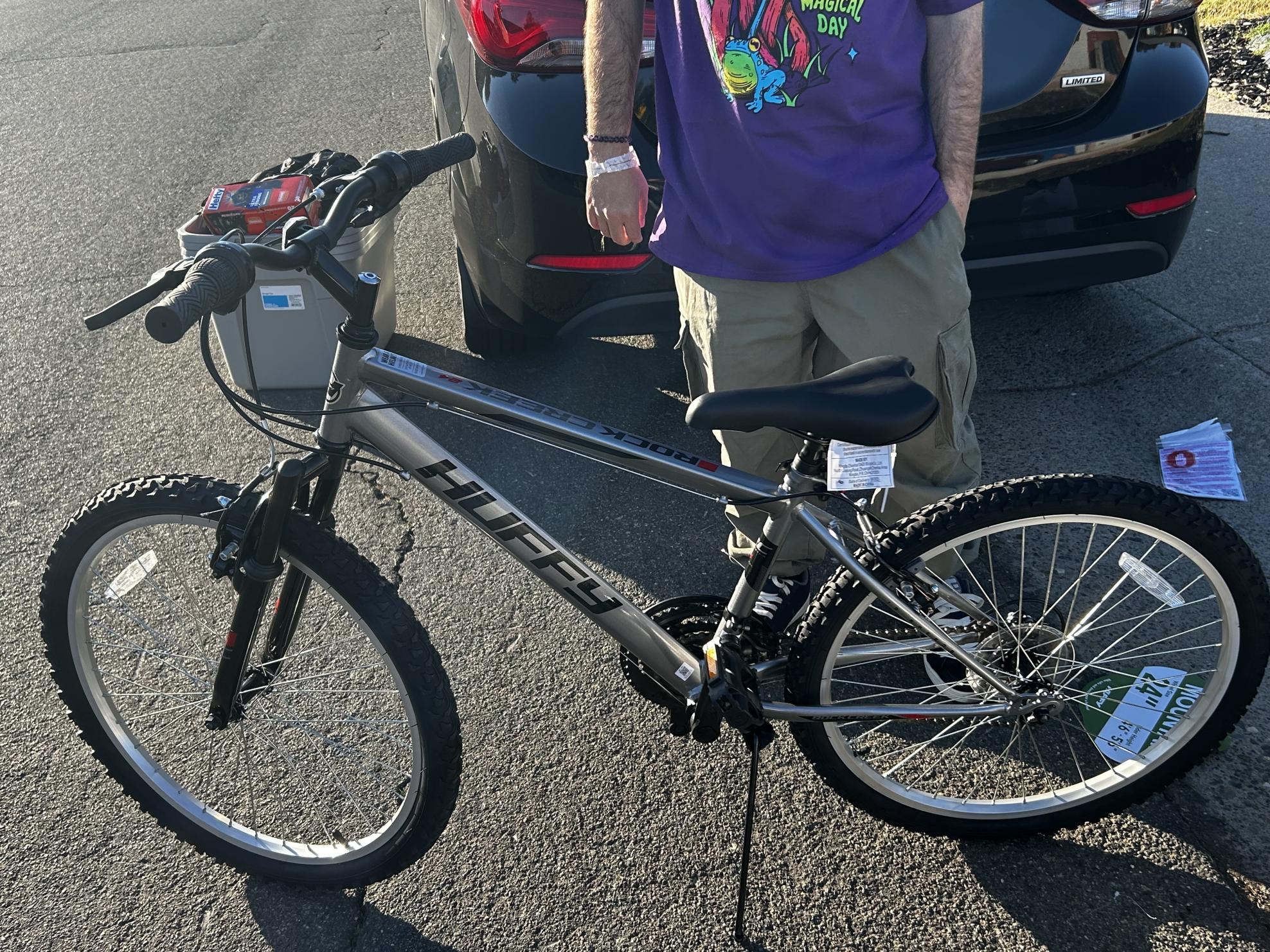 2023 Huffy 20”? Silver, gray or bare metal