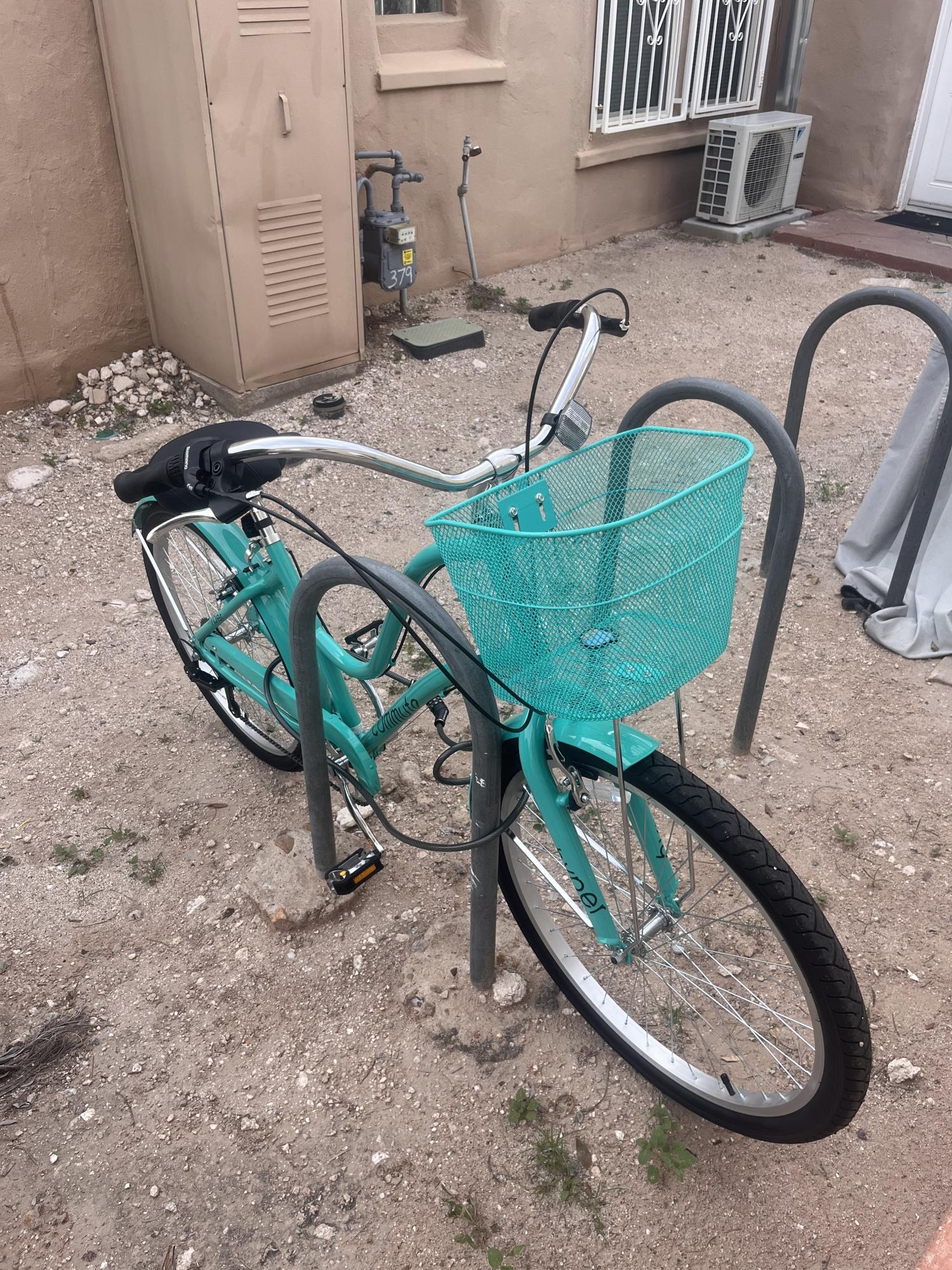 2022 Hyper 26in hyper commute Teal