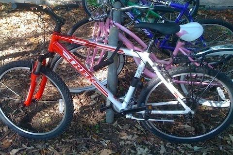 2009 Trek 3700  Black