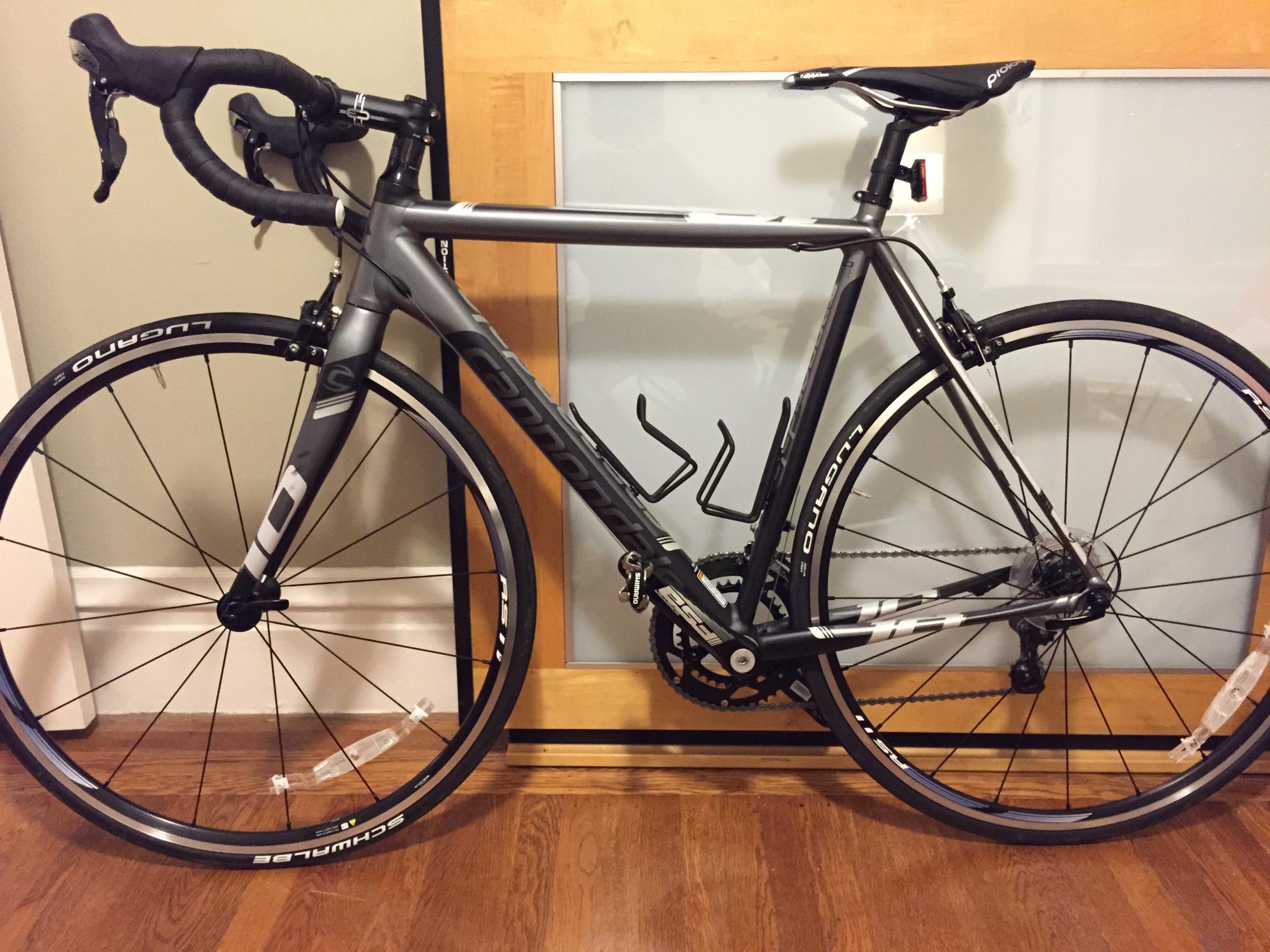 2014 Cannondale Caad10 5 105 Silver or Gray and Black