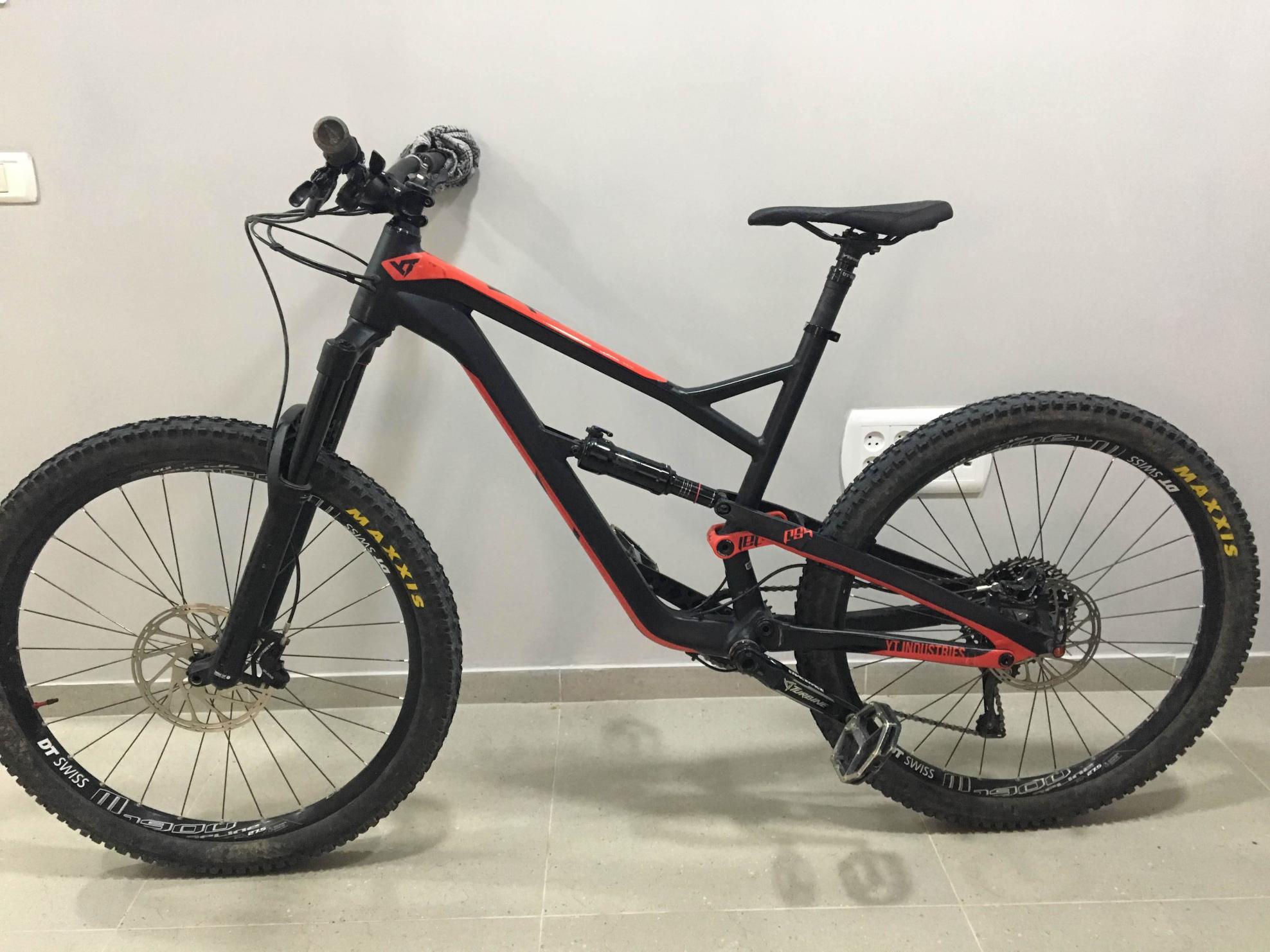 2018 YT Jeffsy Black and Red