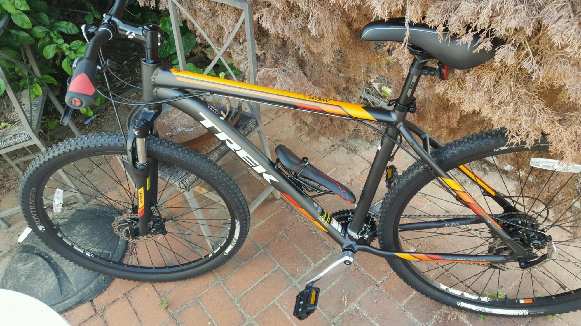 2016 Trek Marlin 5 Silver or Gray and Orange