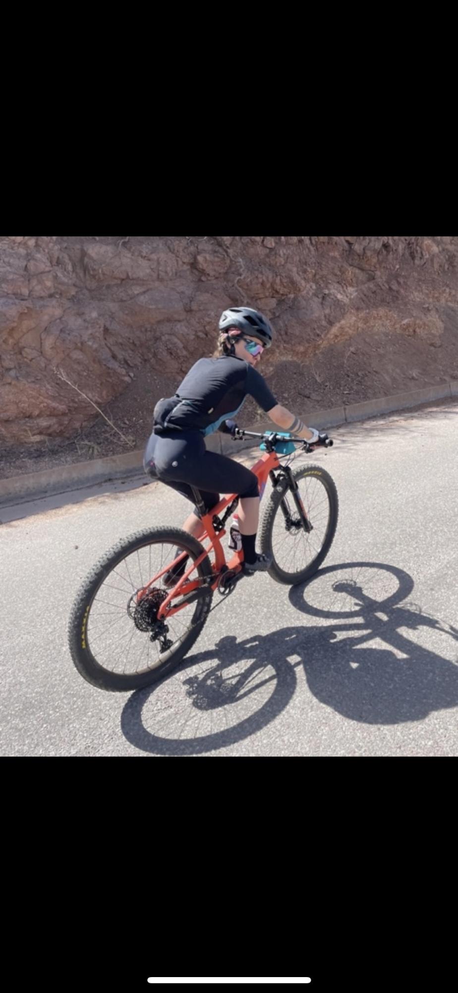 2022 Santa Cruz Blur-C Pink, Orange, and Pink