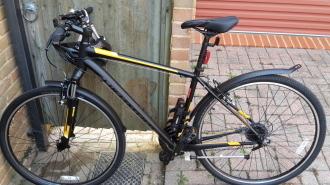 Specialized Crosstrail Black and Yellow or Gold