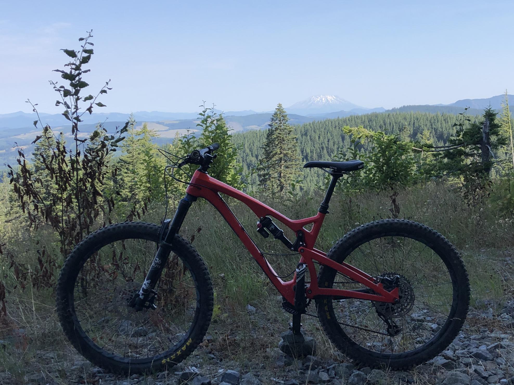 2018 Diamondback Release 5C Carbon Red