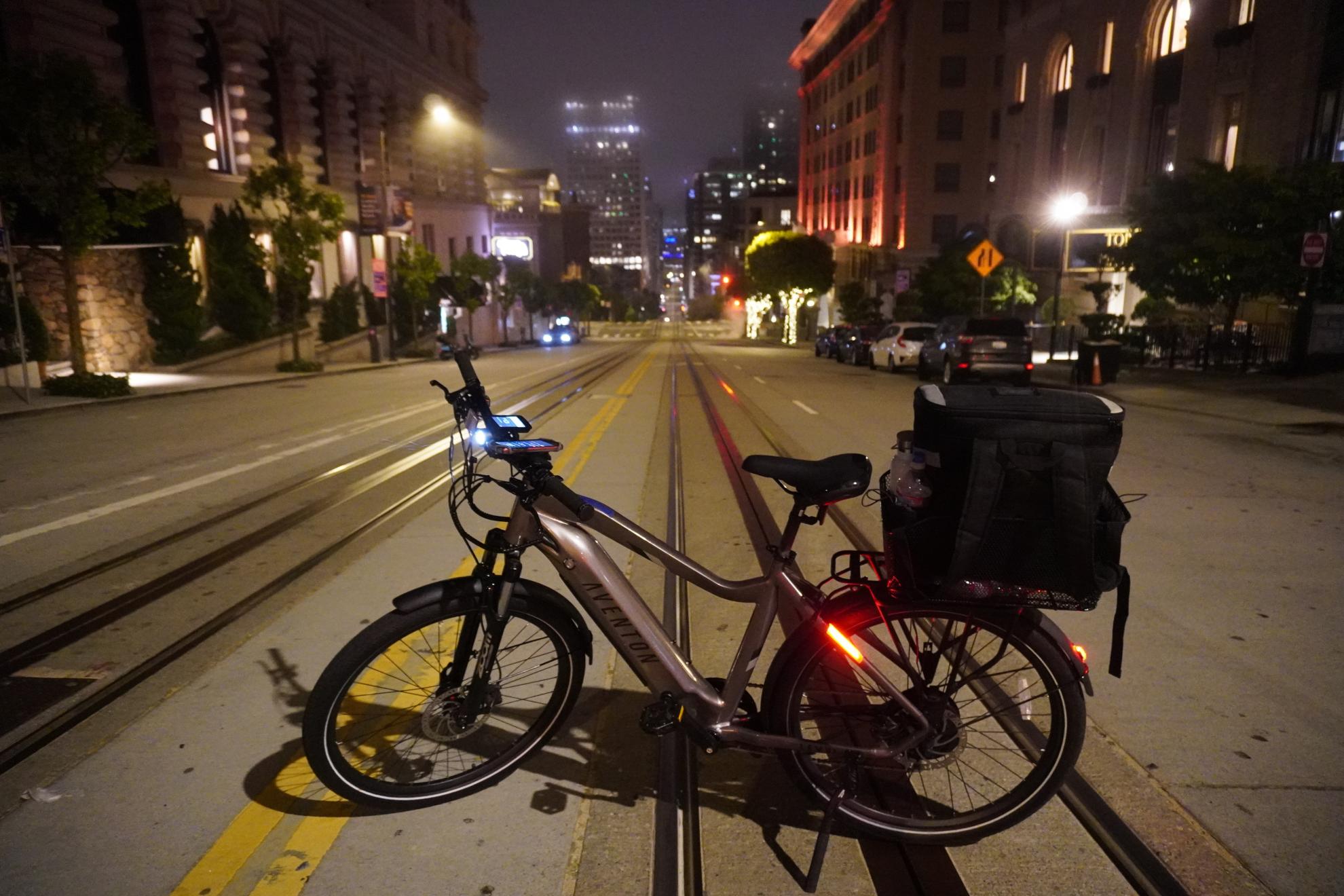 2022 Aventón Silver, gray or bare metal