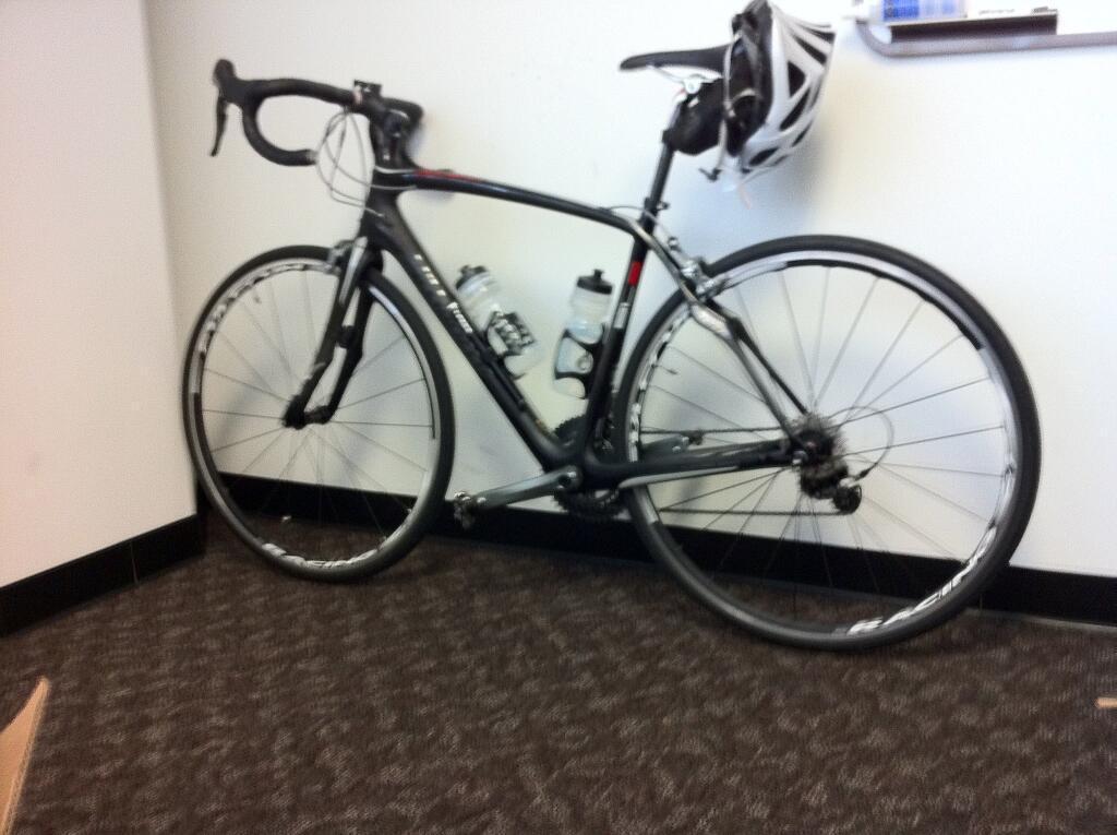 2011 Specialized Roubaix  Black