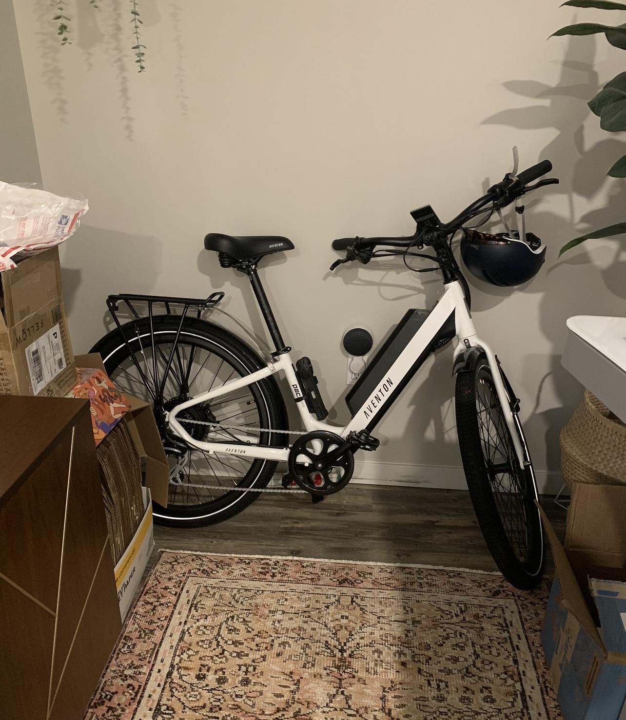 2021 Aventón Pace 500 Stepthrough - size small White