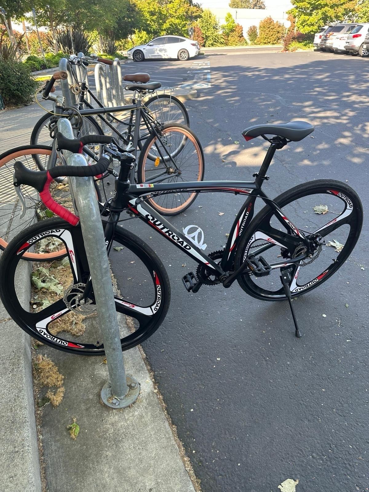 Outroad Running-style Black and Red
