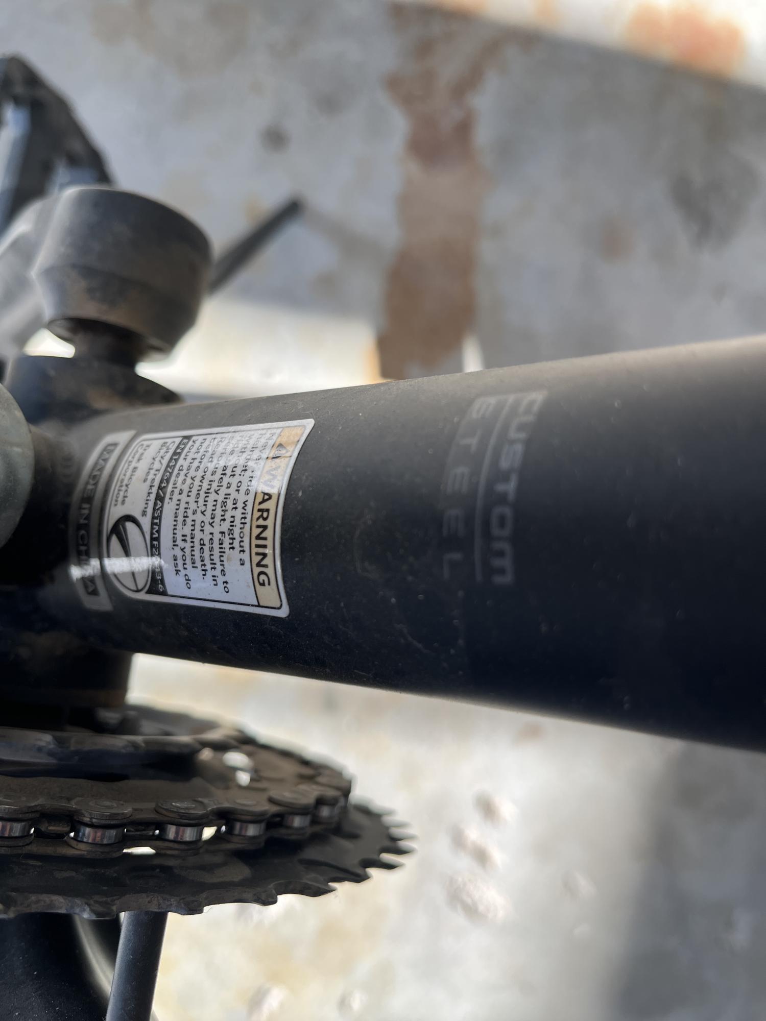 Trek 820 Black and Blue