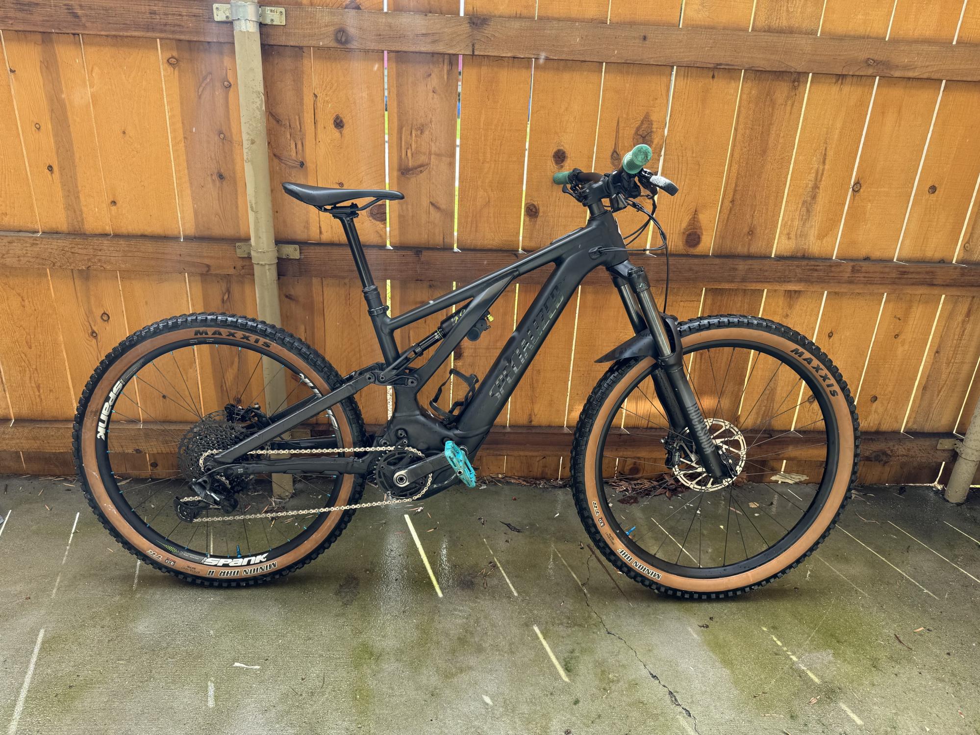 2022 Specialized Levo Black
