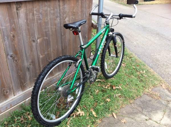 2000 Raleigh Mountain Bike Green