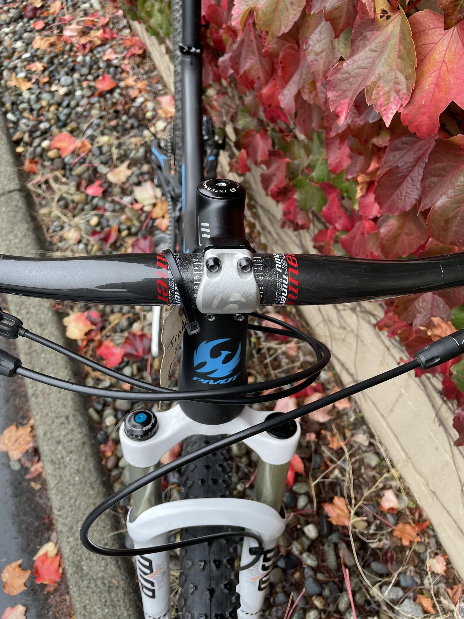 2017 Pivot Mach 4 27.5