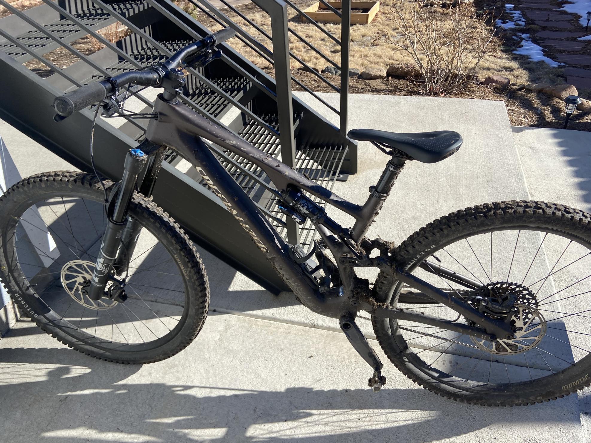 2023 Specialized Stumpjumper EVO Comp Brown